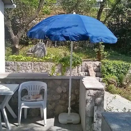 Ferienhaus In Mit Terrasse, Garten Und Grill - B58615 Casa vacanze Novi Vinodolski